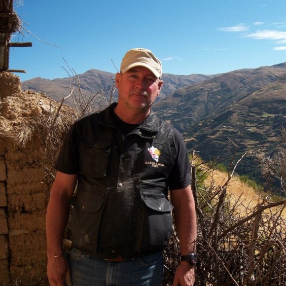 Meet your Posher, Jorge - Picture 2 of 2